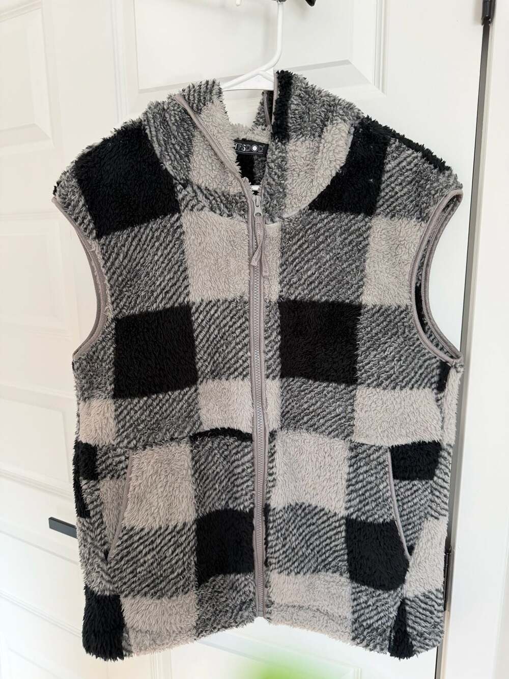 TFSDOD Women's Plaid Fleece Zip-Up Hooded Vest with Pockets
